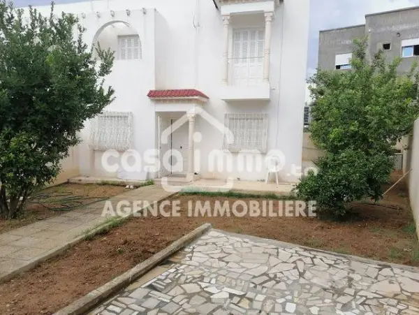 A Vendre un coquet et Lumineux duplex S+3