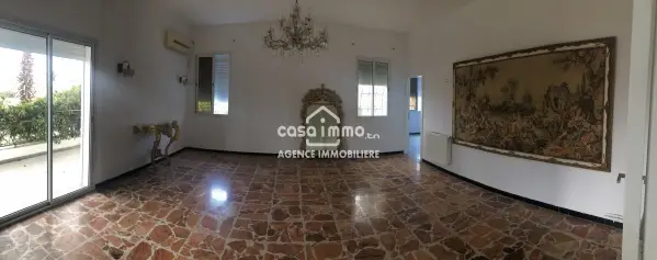 Coquet Etage de villa S+4 à ezzahra