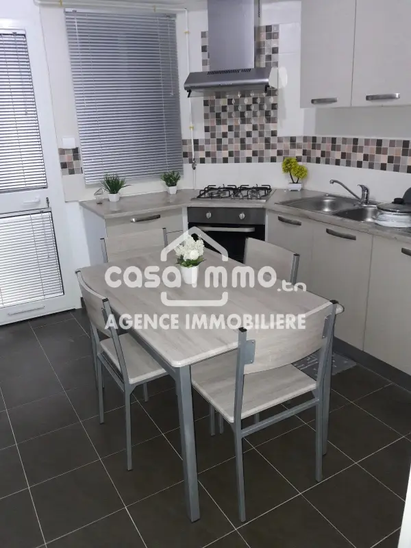 coquet appartement S+2 A RADES PLAGE