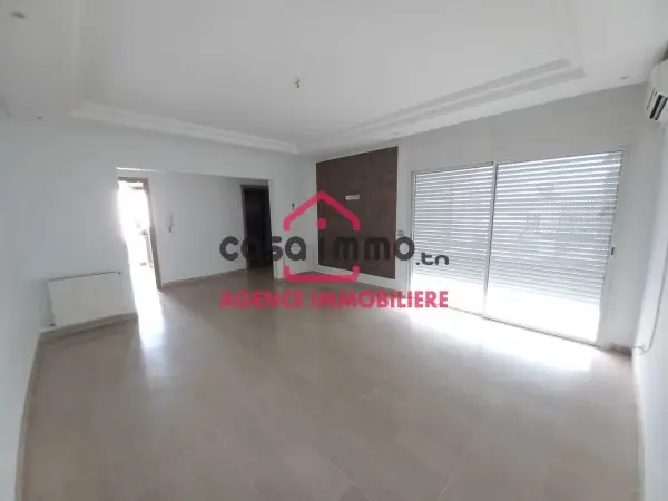 A louer appartement s2 HST à rades plage