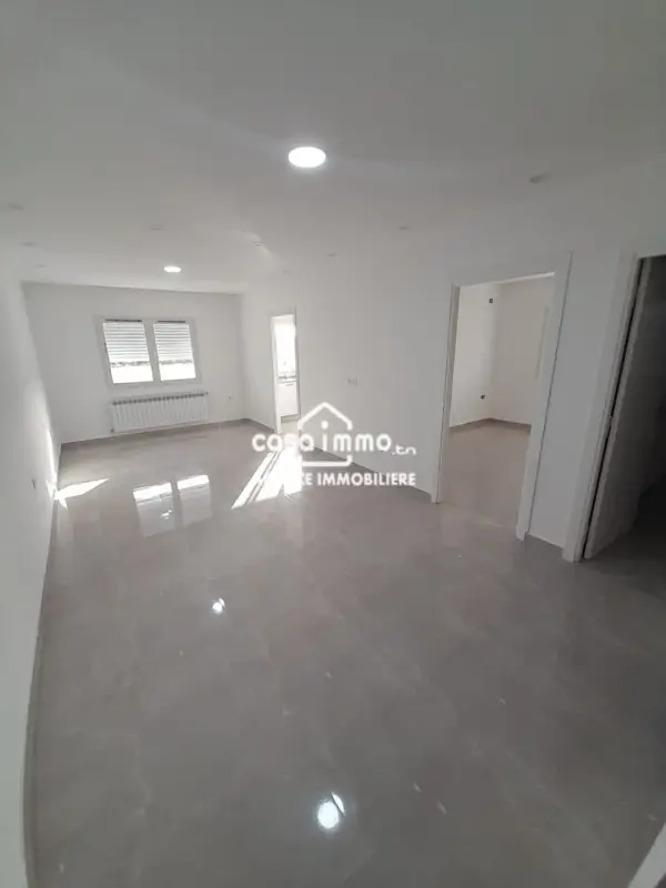 A louer appartement s+2 à rades plage