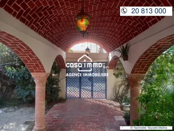 A VENDRE COQUETTE VILLA 363 M2 A YASMINETTE BEN AROUS