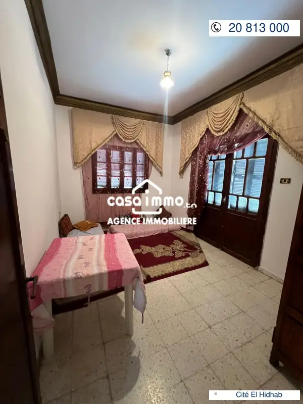Opportunité de vente Villa à cité Hidhab 408 m²