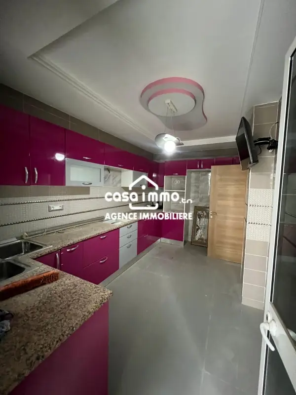 A VENDRE COQUETTE VILLA S+4 A MEDINA JADIDA