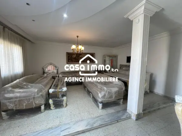 A VENDRE VILLA S+3 A MEDINA JADIDA